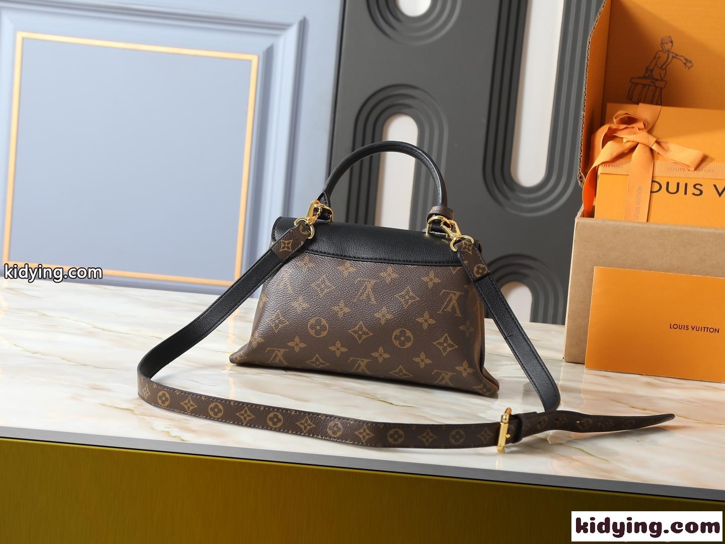 ショルダーバッグ レディース LOUIS VUITTON フラップ式 ミニサイズ クラシック ルイヴィトン コピー-2