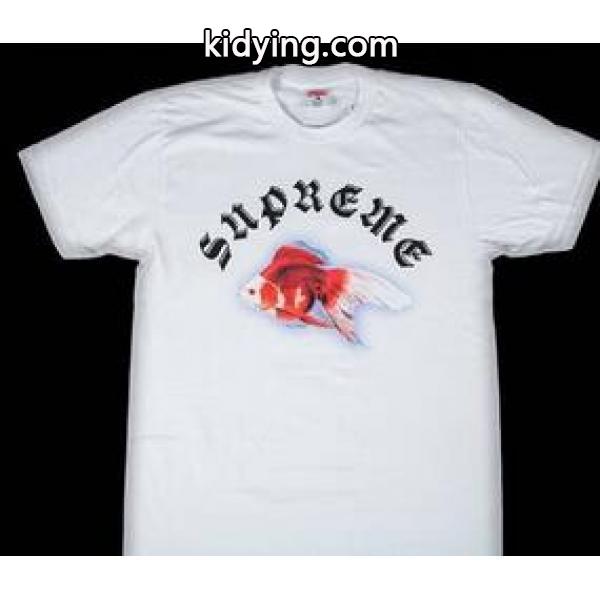 柔らかく優しいシュプリーム サスクワッチゴールドフィッシュ 　独特な光沢感のあるTシャツ　ホワイト_半袖Tシャツ_メンズファッション_スーパーコピーブランド激安通販 専門店-0