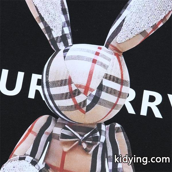 人気急上昇 秋冬ふんわり ホワイト BURBERRY バーバリー コピー パーカー キャラモチーフ-5