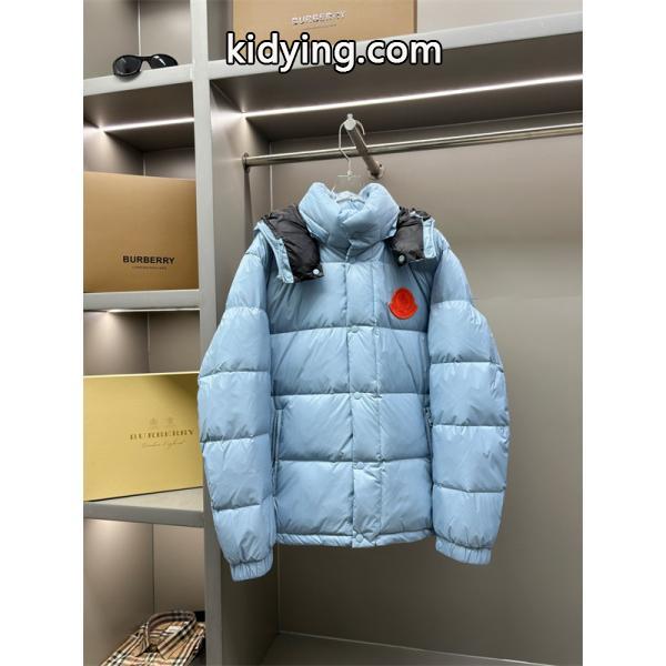 ライトブルーフードが映える 2025冬注目 極暖ボリューム モンクレール MONCLER スーパー コピー ダウンジャケット-1