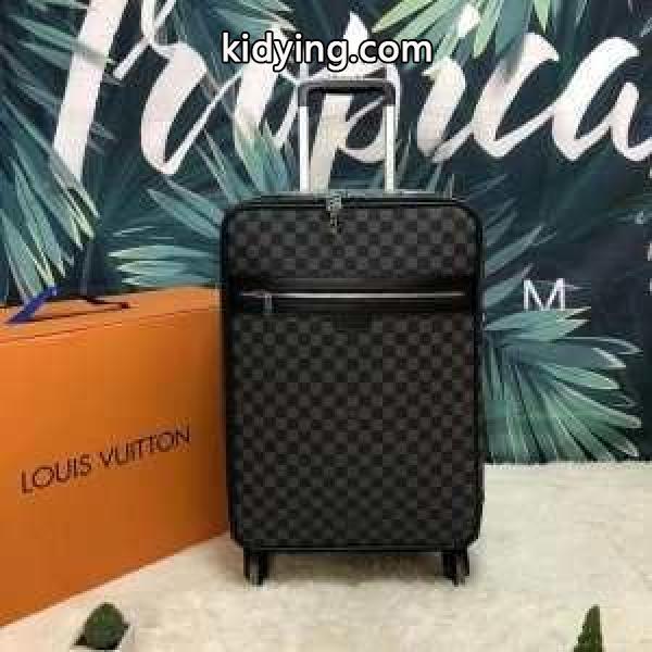 ルイ ヴィトン LOUIS VUITTON きれいめな印象で着こなし トランク 2019ss先どりトレンド_ルイ ヴィトン LOUIS VUITTON_ブランド コピー 激安(日本最大級)-0