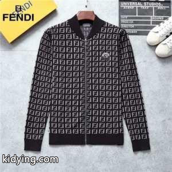 フェンディ FENDI ブルゾン 2色可選 2019秋冬におすすめ着こなし 季節感溢れる秋らしいコーデ_フェンディ FENDI_ブランド コピー 激安(日本最大級)-0
