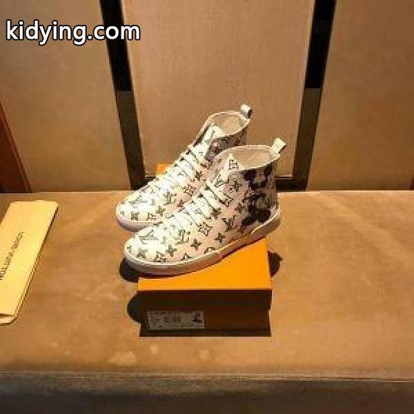 2018秋冬新作コレクション 3色選択可 ルイ ヴィトン LOUIS VUITTON オンラインストア スニーカー_ルイ ヴィトン LOUIS VUITTON_ブランド コピー 激安(日本最大級)-0
