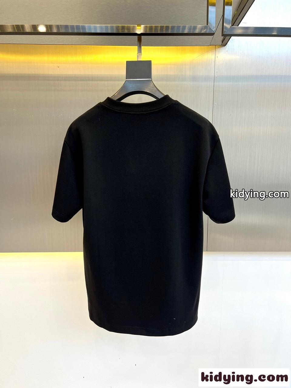 カジュアル ゆったり クルーネック Tシャツ フェンディ 半袖Tシャツ コピー ブラック-4