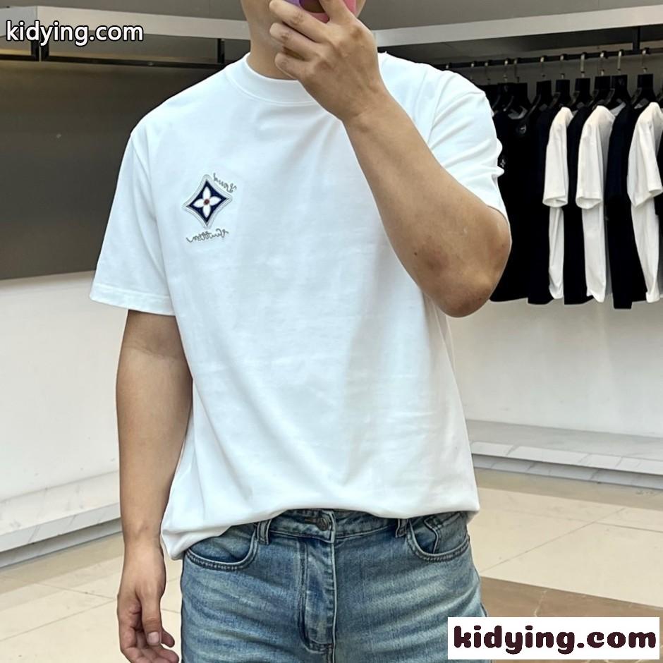 おしゃれ ロゴ入り コットン 半袖Tシャツ ルイ・ヴィトン Tシャツ 偽物 ホワイト-1