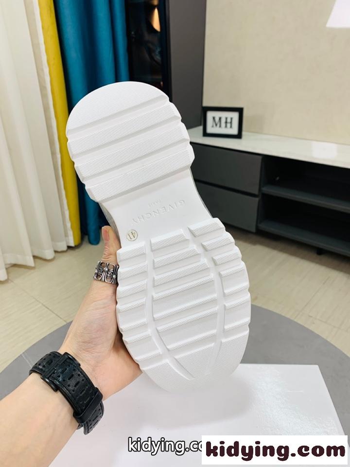 上品 おしゃれ ロゴ スポーツジューズ ジバンシィ スニーカー コピー クッション性 滑り止め レースアップ-4