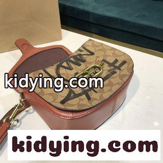 コーチバッグ 夏コピー coach コーチの新型で 新しく発売された文芸的雰囲気のあるレトロな鞍のバッグ-3