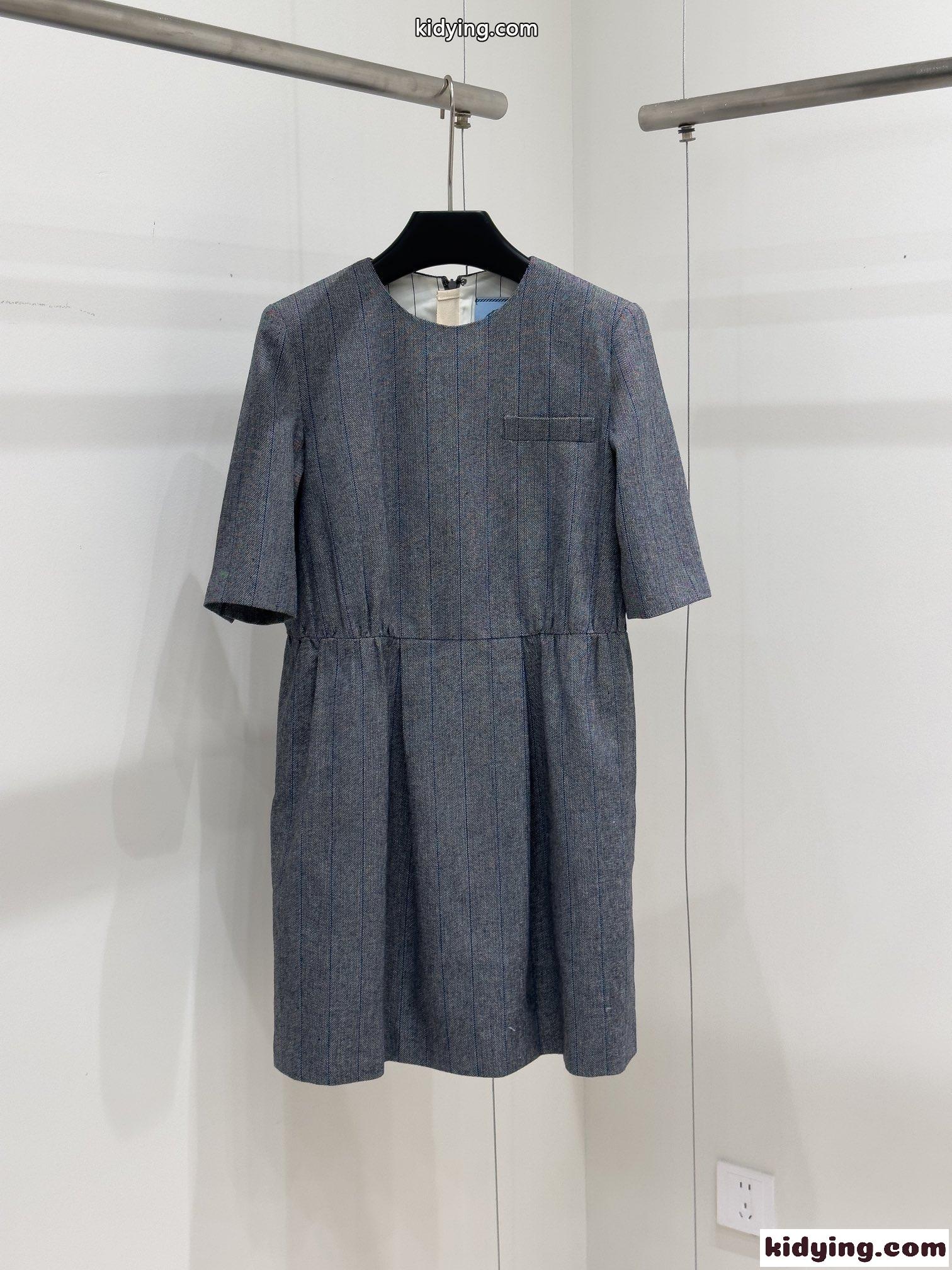 お値打ち価格 prada スカートコピー ワンピース トップス 純綿 シンプル 刺繍 グレイ-0