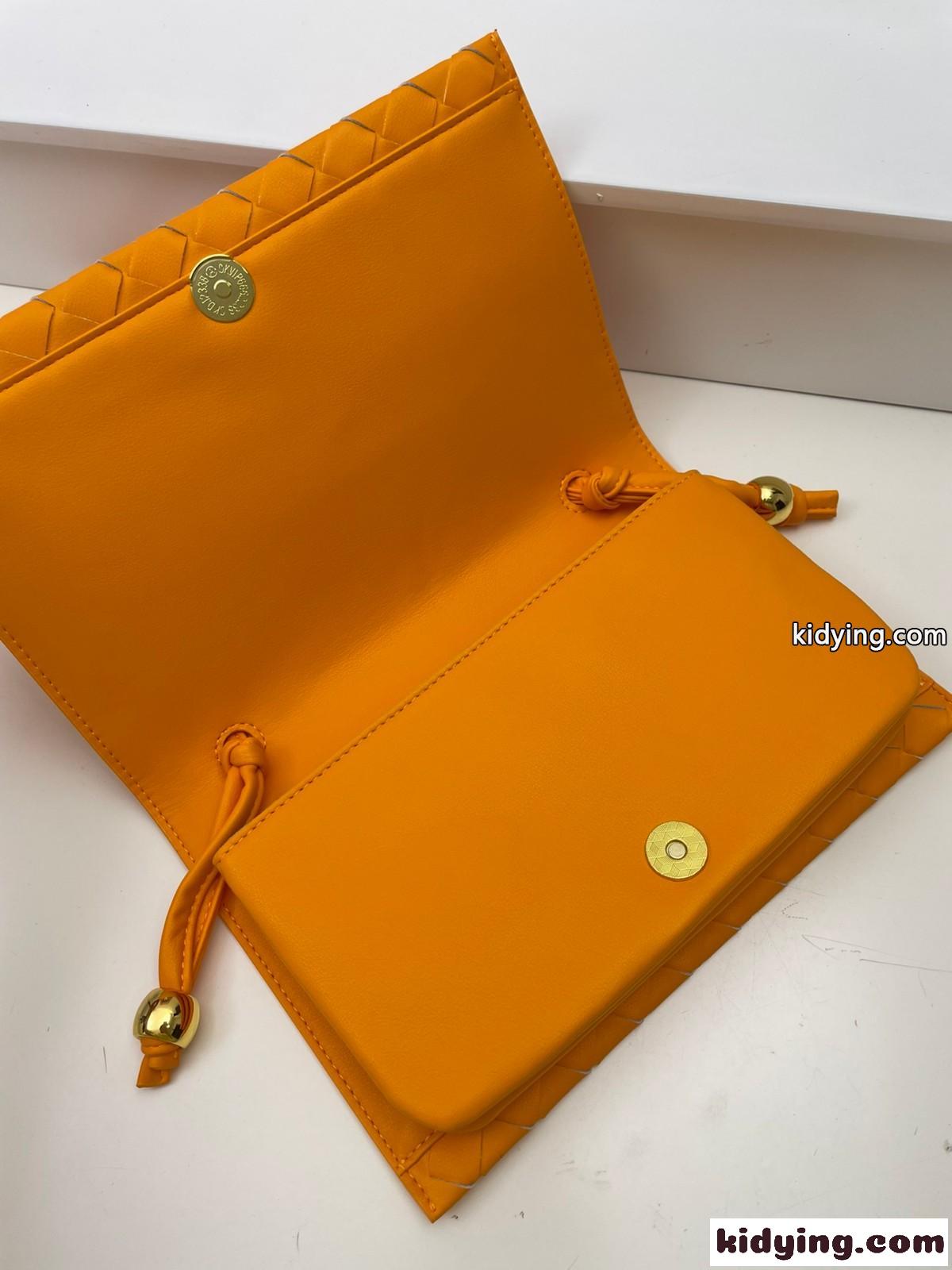 ボッテガ・ヴェネタ バッグ コピー 23SS Trio Pouch トリオ ポーチ ストラップ バッグ-4