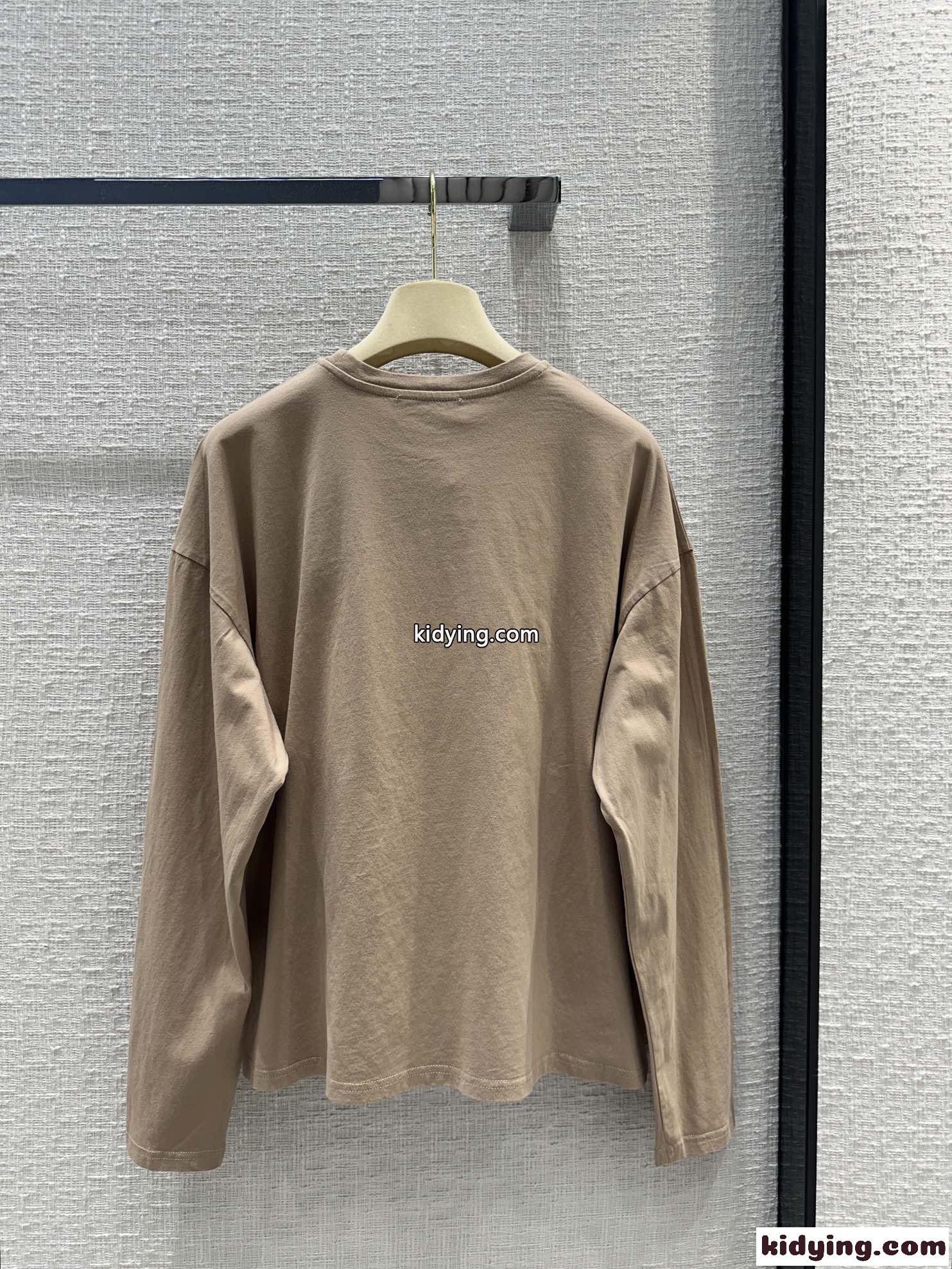 ミュウミュウ Tシャツ コピー レディース 定番 合わせやすい コットン 長袖Tシャツ-3