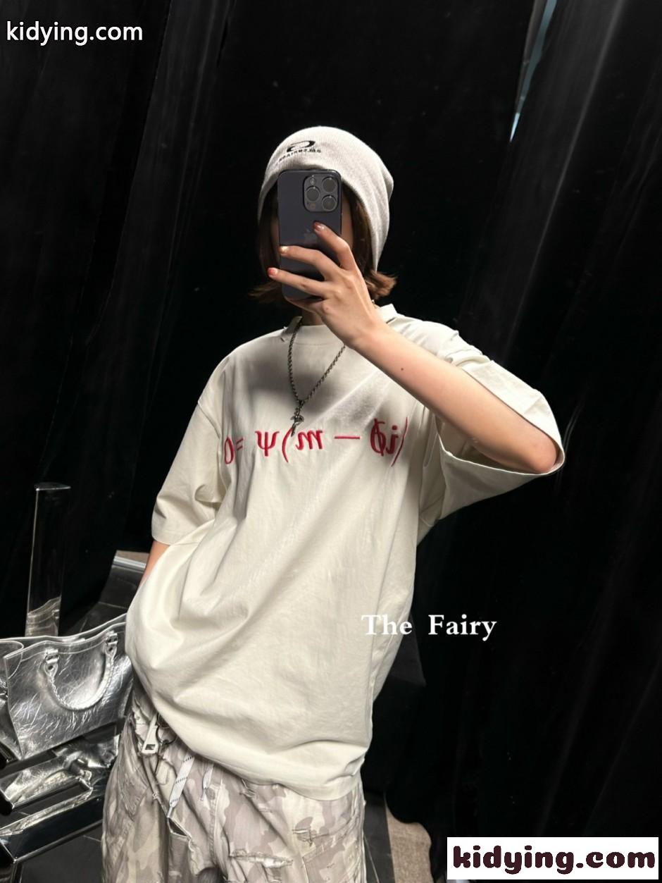 バレンシアガ Tシャツ コピー ユニセックス 刺繍入り オーバーサイズ 半袖Tシャツ-3