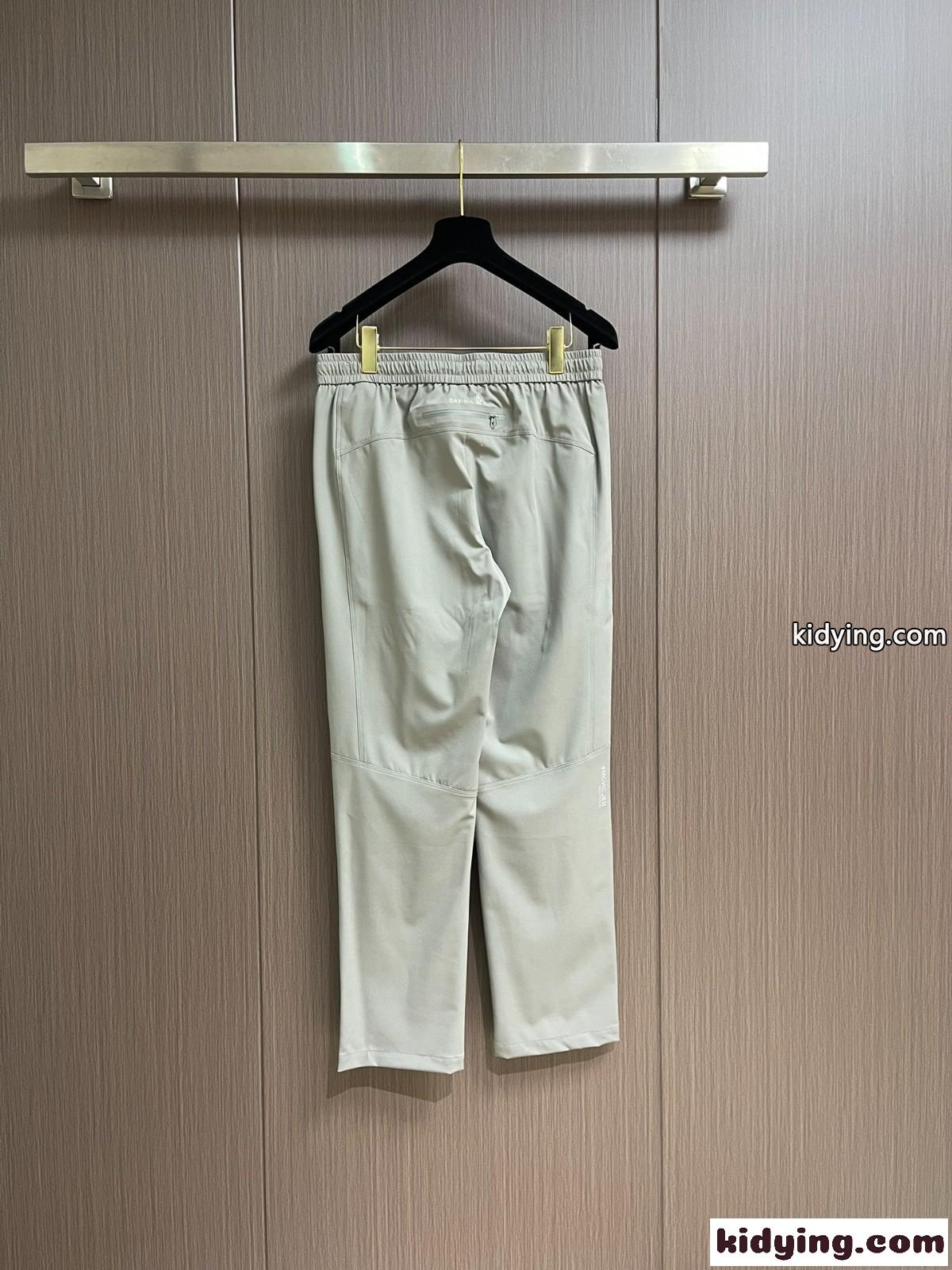 上品 カジュアル モンクレール パンツ スーパーコピー メンズ ロングパンツ-0