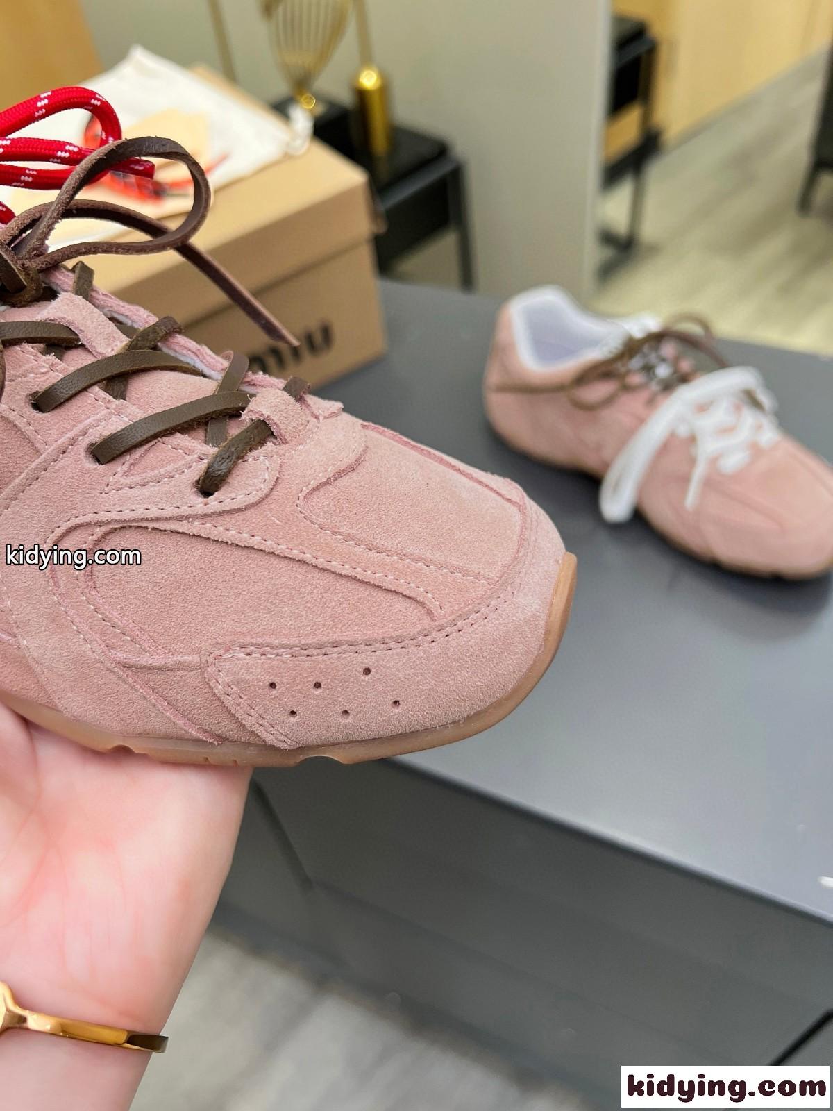 New Balance x Miu Miu xxx スエードスニーカー ミュウミュウ スニーカー コピー ピンク-3