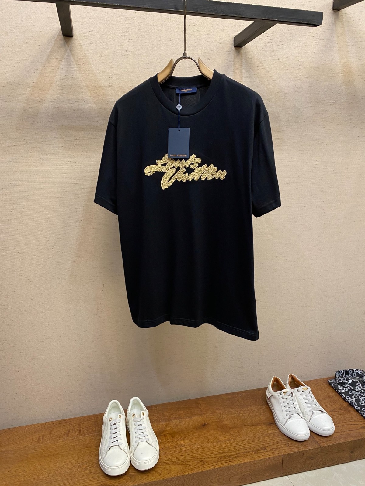 エンブロイダードシグネチャーTシャツ ルイ・ヴィトン スーパーコピー クルーネック-0