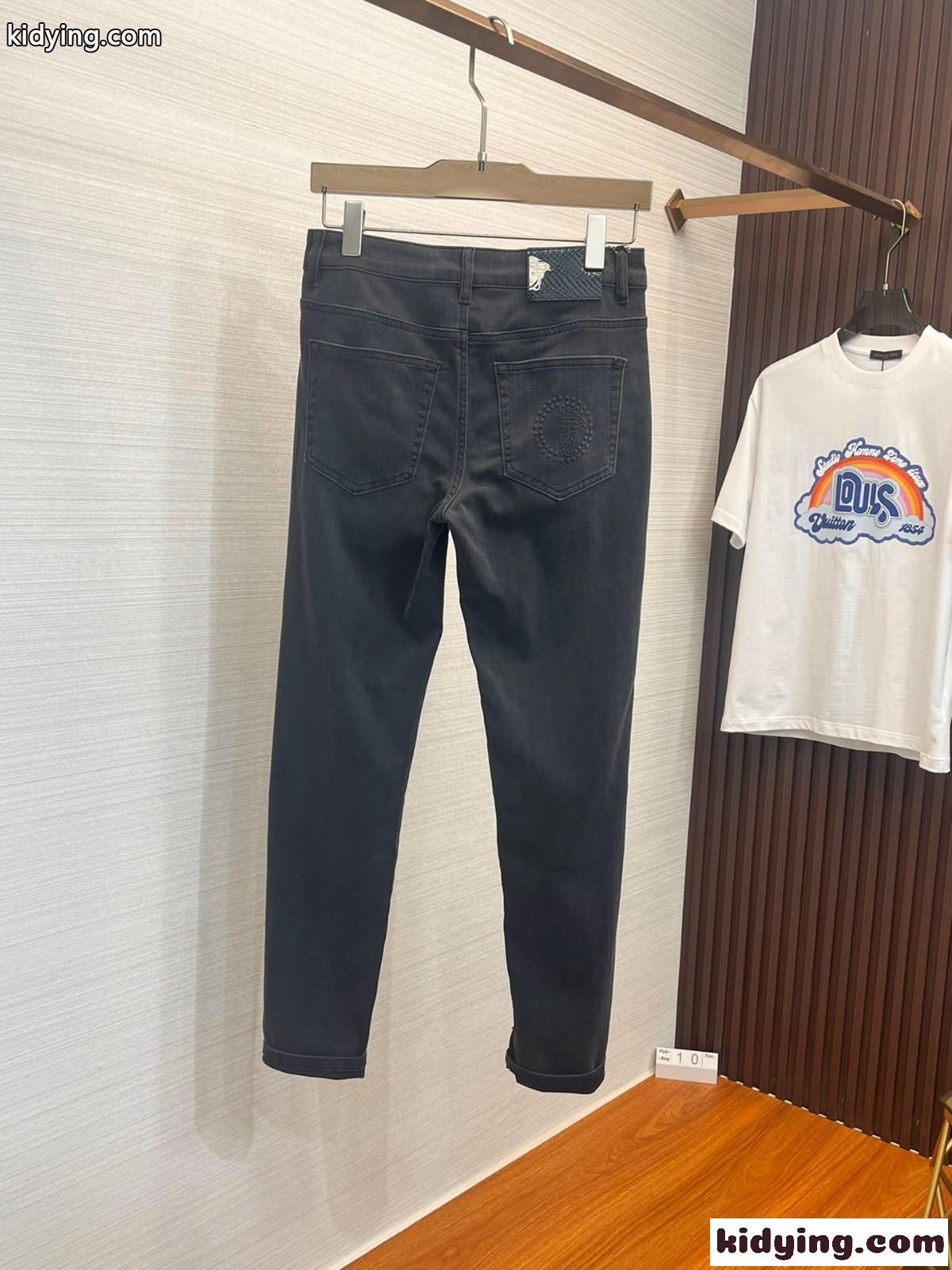 ヴェルサーチェ ジーンズ コピー シンプル おしゃれ 快適 メンズ デニムパンツ-4