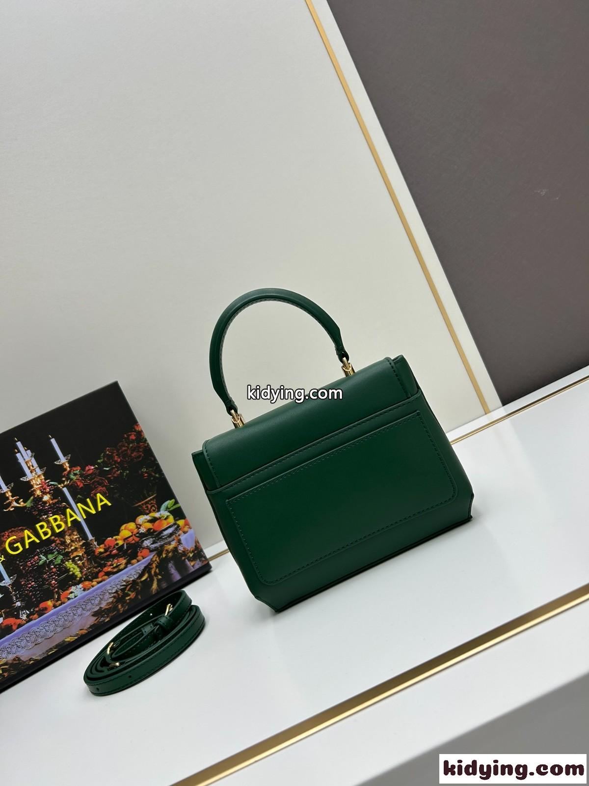 DGロゴ ショルダーバッグ ドルチェ&ガッバーナ バッグ スーパーコピー グリーン-2