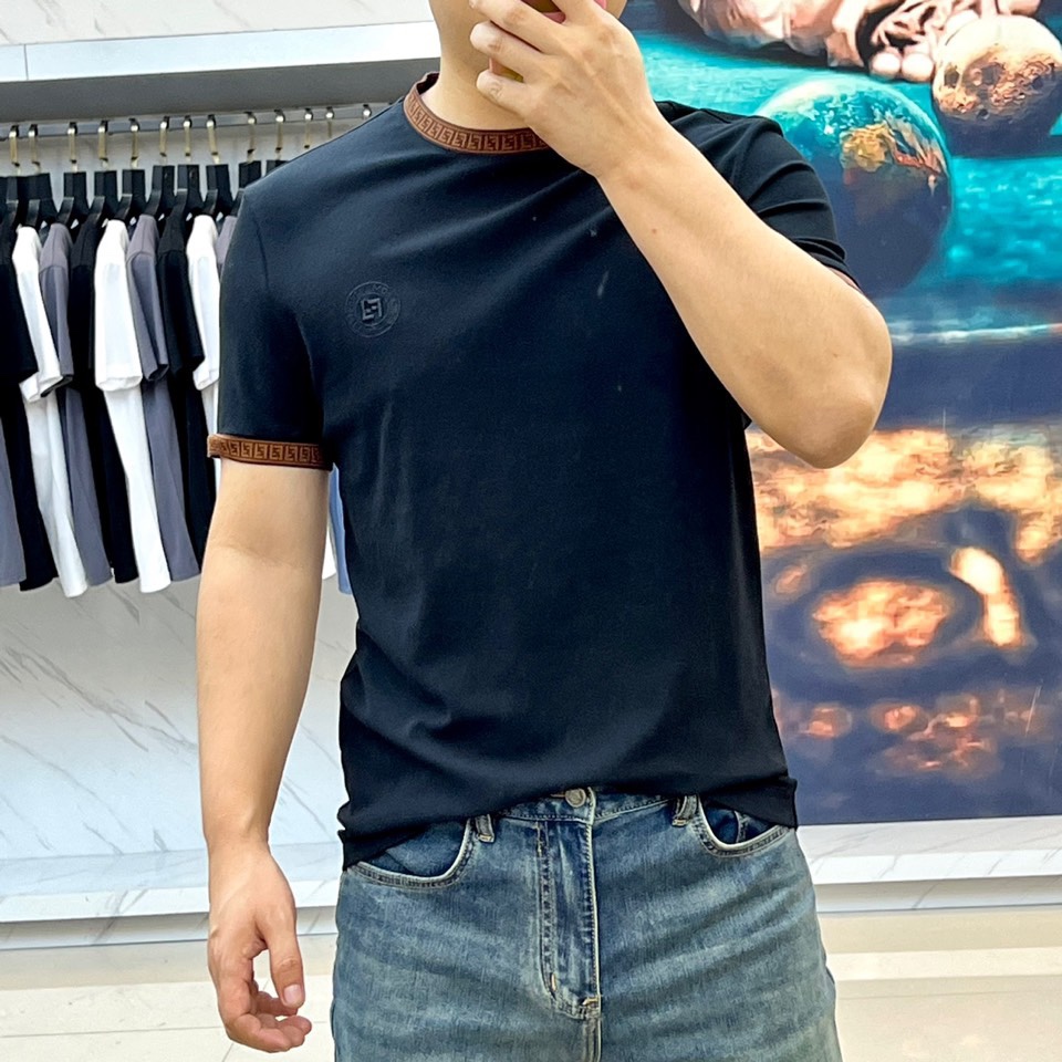 カジュアル 人気 フェンディ 半袖Tシャツ コピー コットンジャージーTシャツ ブラック-2
