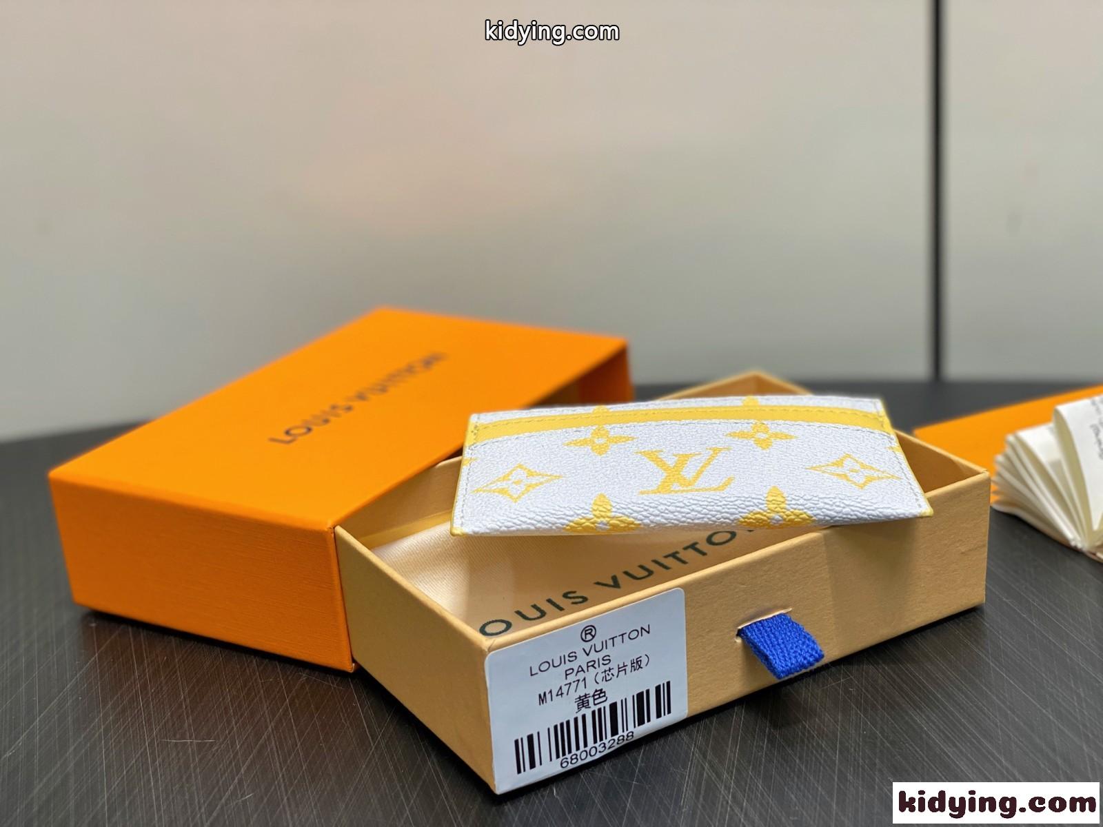ルイヴィトンコピー カードケース ポルト カルト･ダブル M14771-3