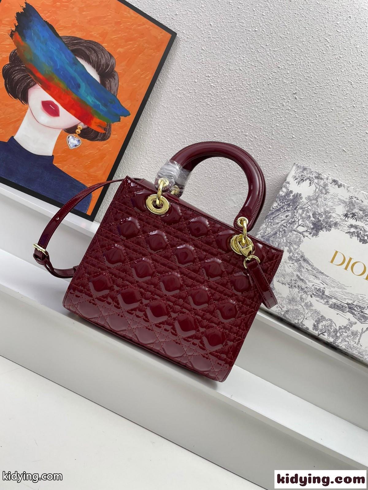 クリスチャン・ディオール バッグ コピー ハンドバッグ LADY DIOR パテントレザー ミディアムバッグ-1