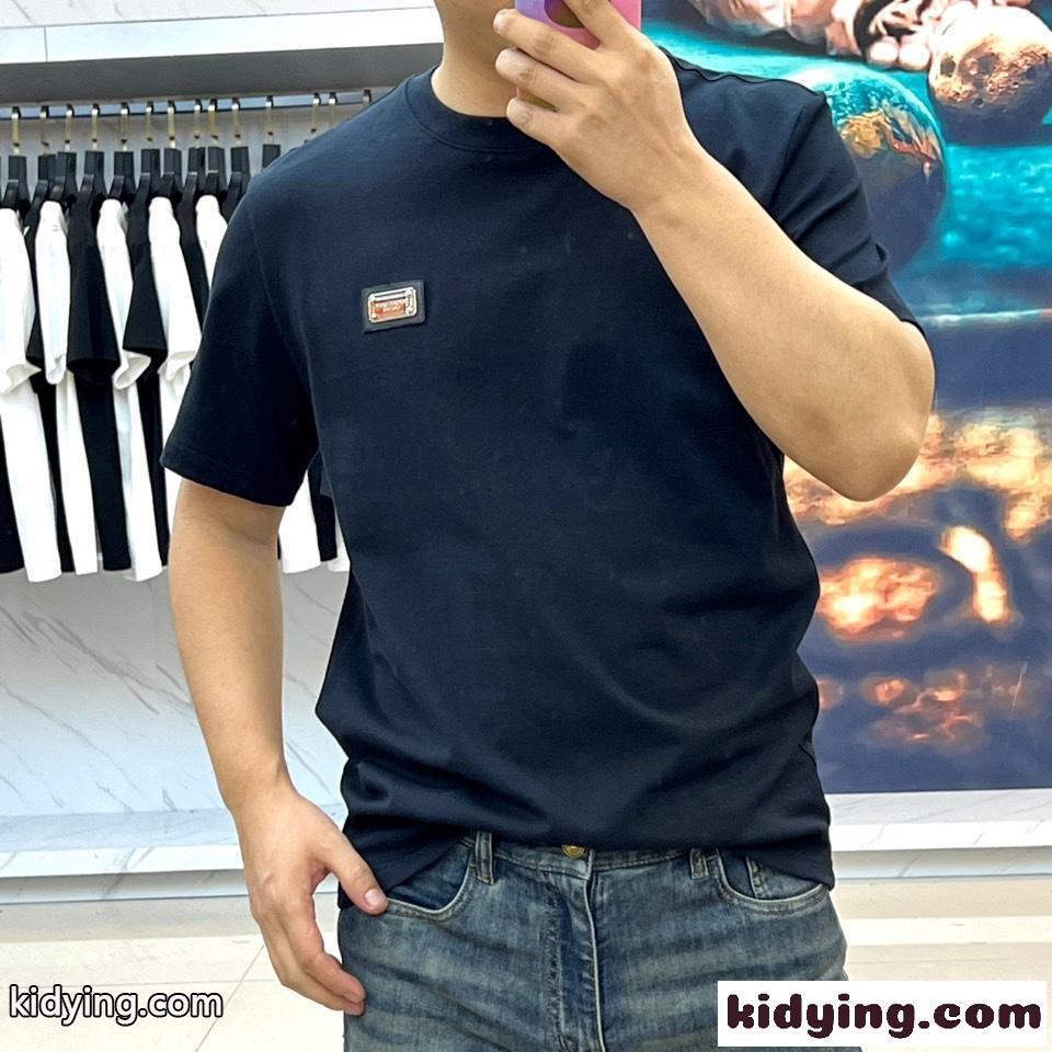 シンプル ロゴプレート コットン バーバリー Tシャツ 偽物 半袖Tシャツ ブラック-1