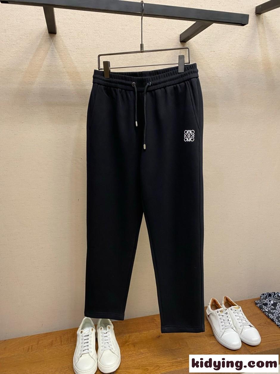 合わせやすい アナグラム スウェットパンツ ロエベ パンツ 偽物 ブラック-1
