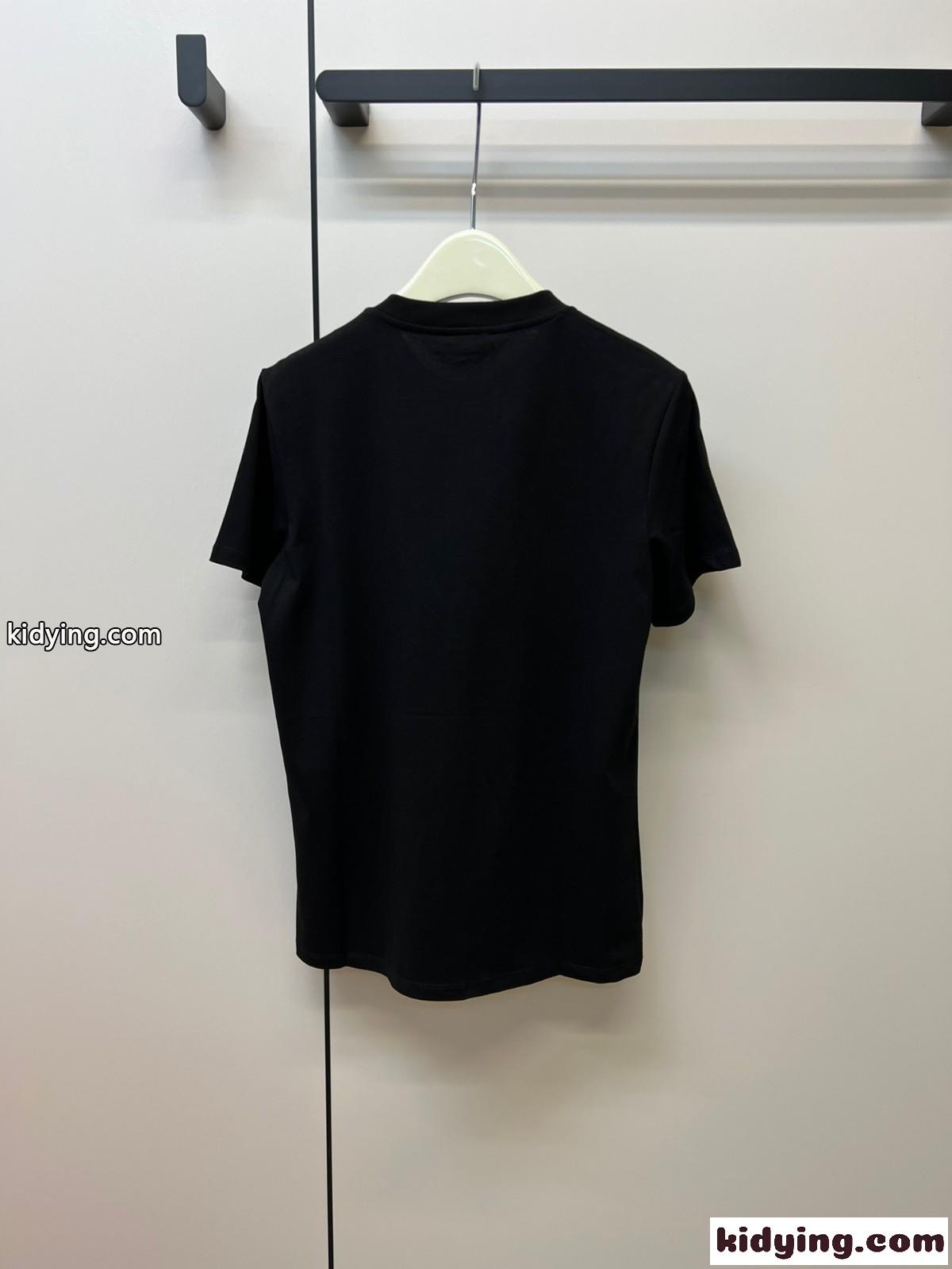 カジュアル おしゃれ ロゴ 刺繍 プリント クルーネック イヴ・サンローラン 半袖Tシャツ コピー シンプル 合わせやすい 白 黒-3