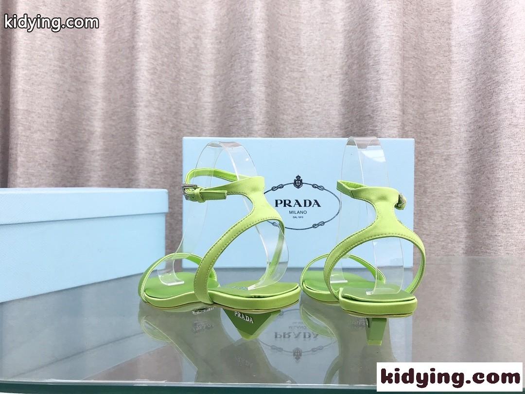 大注目 エレガント プラダ サンダル コピー サテンサンダル グリーン-3