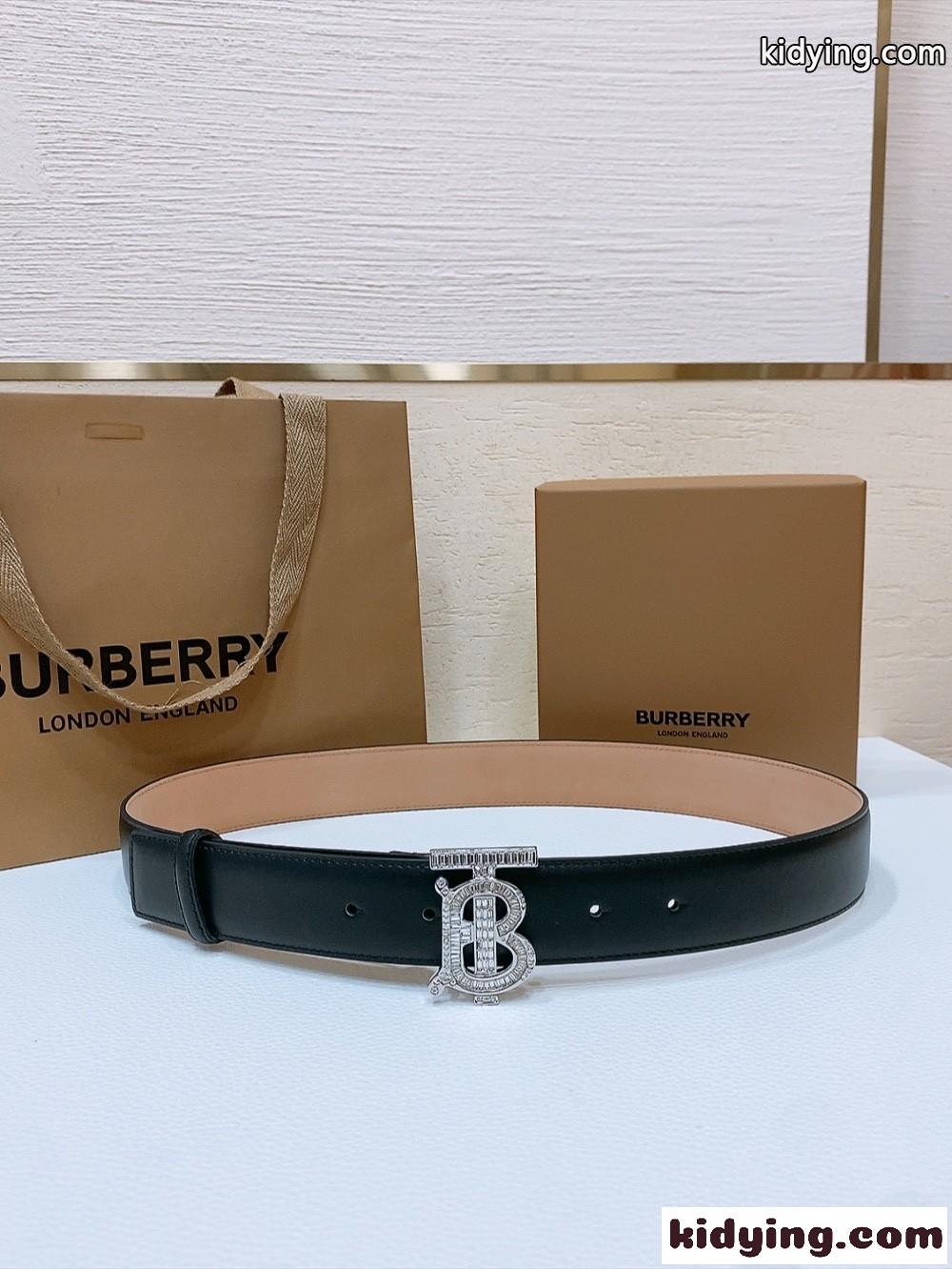 洗練された 上品 TBバックル 合わせやすい レザーベルト バーバリー ベルト コピー-0