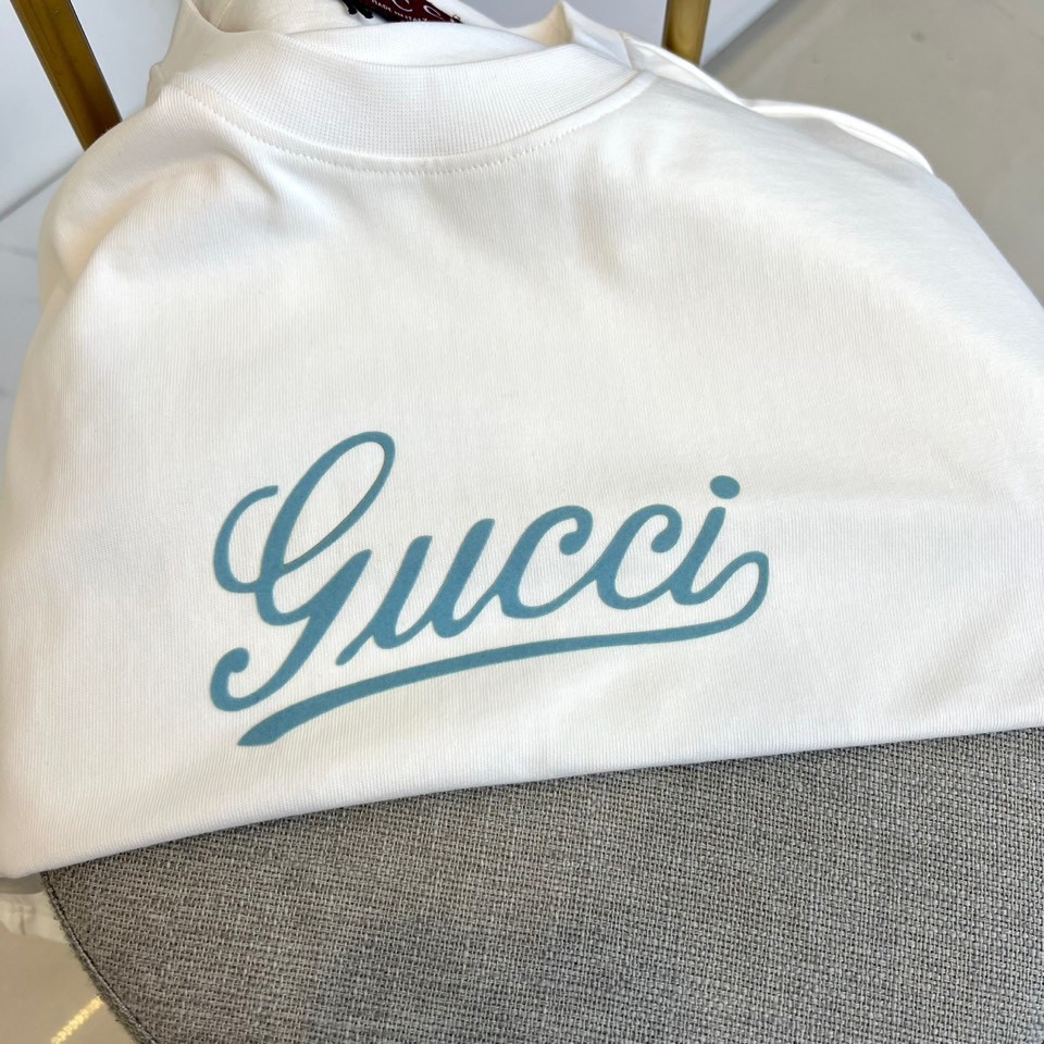 クルーネック 半袖Tシャツ ショートパンツ 上下セット グッチ セットアップ 偽物 ホワイト-2