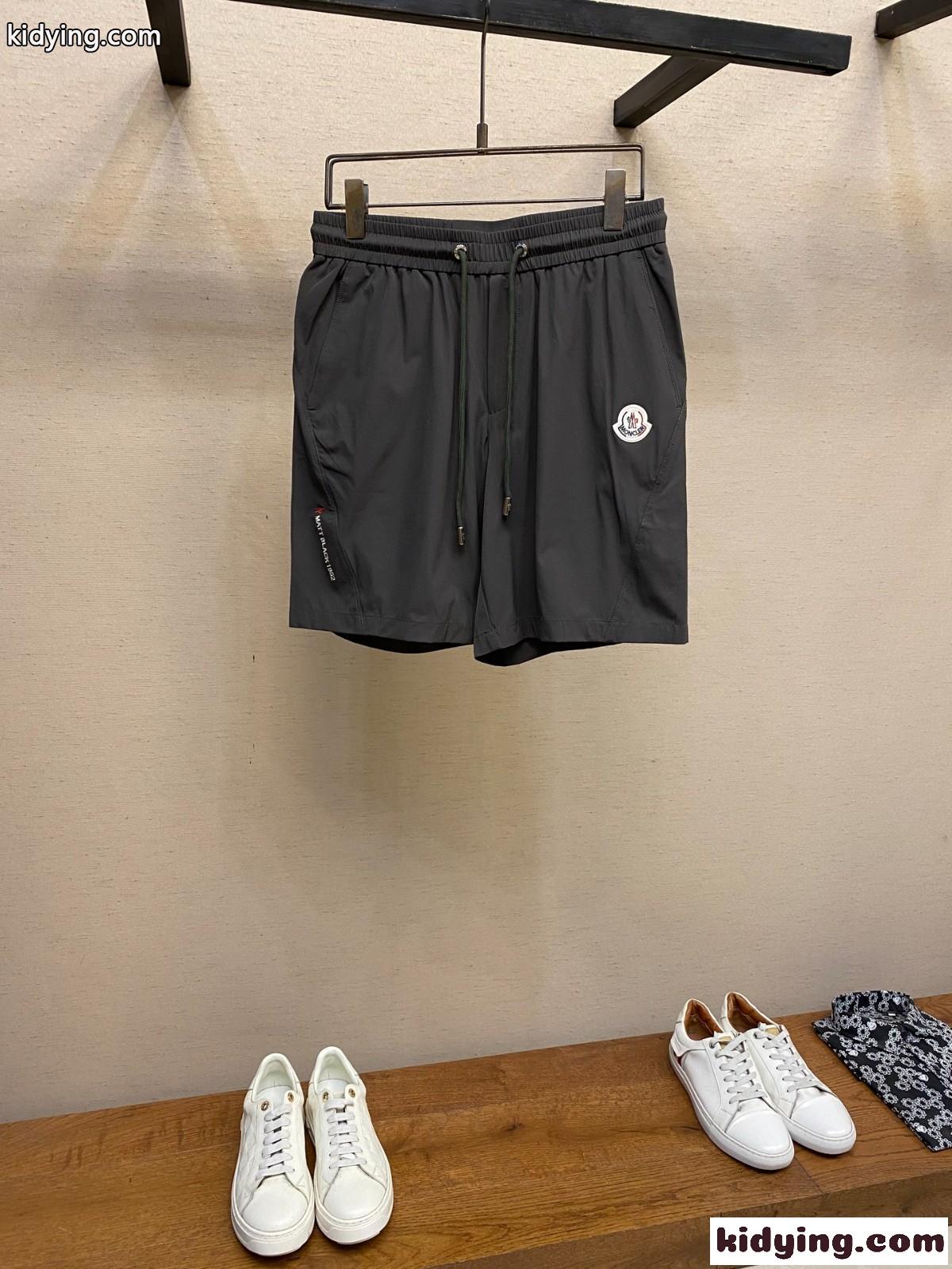 モンクレール パンツ スーパーコピー カジュアル 合わせやすい ショートパンツ-1