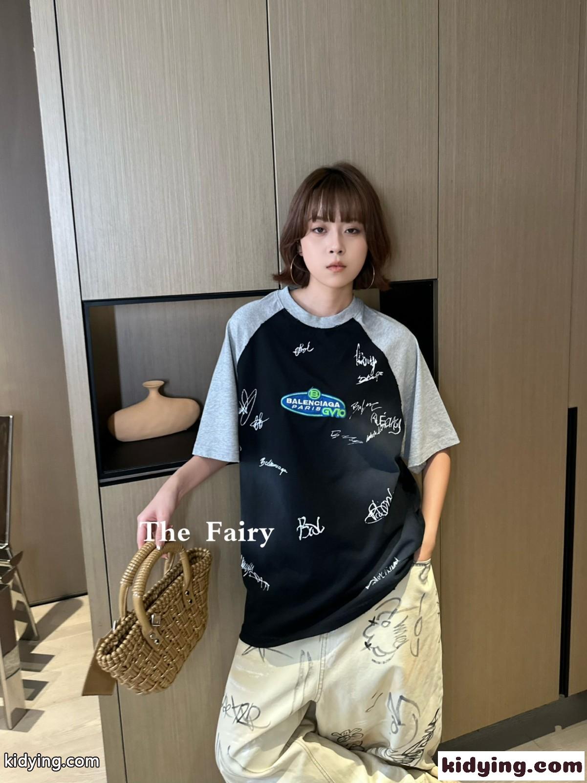 ユニセックス ラグラン オーバーサイズ 半袖Tシャツ バレンシアガ Tシャツ 偽物 ブラック-4