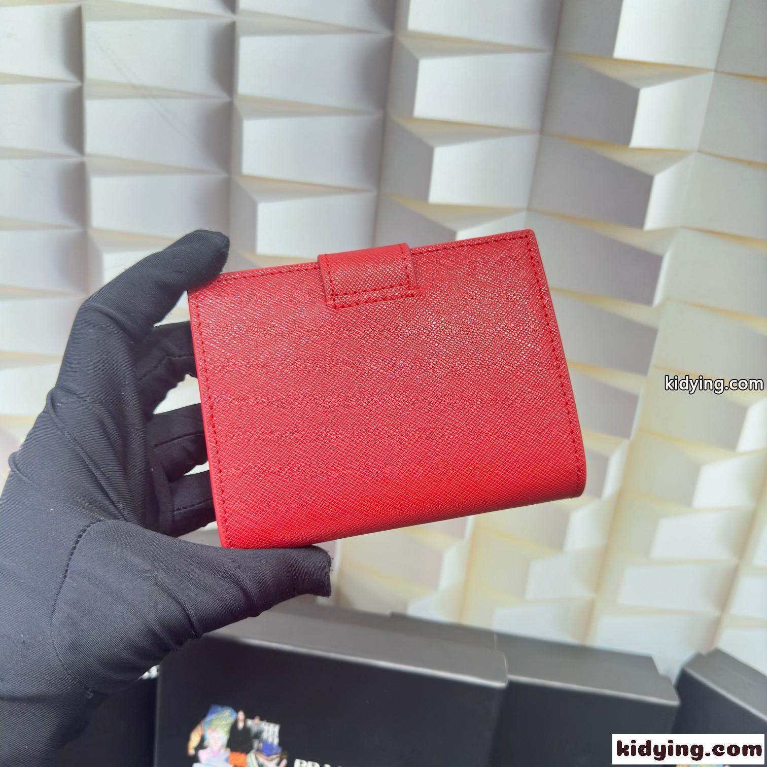 定番 人気 コンパクト 二つ折り財布 プラダ 財布 コピー レッド-1