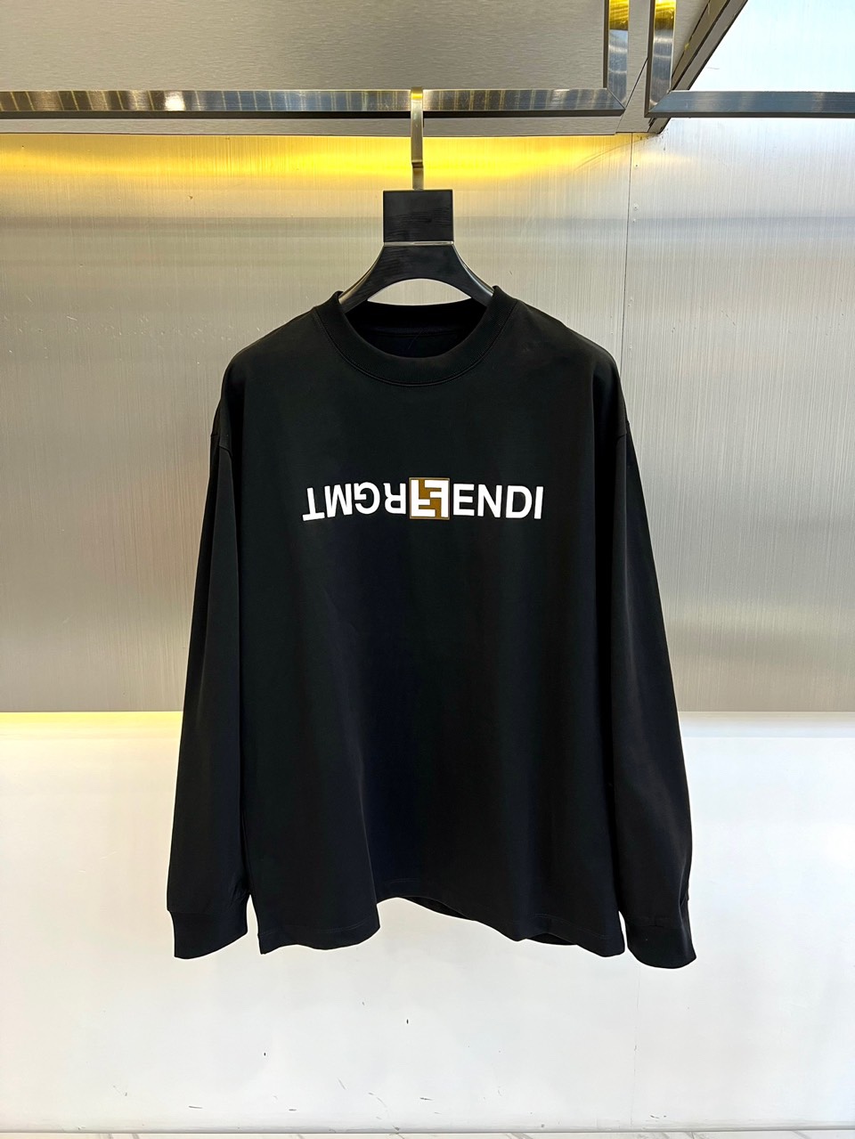 フェンディ Tシャツ コピー カジュアル ゆったり コットン 長袖Tシャツ ブラック-0