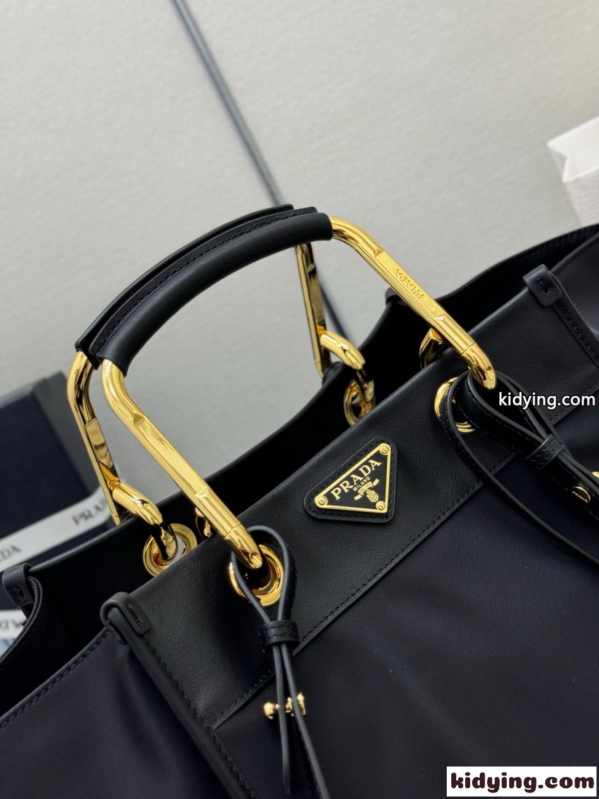 プラダ バッグ スーパーコピー 洗練された ミディアム Re-Nylon×レザー トートバッグ 1BG578-1