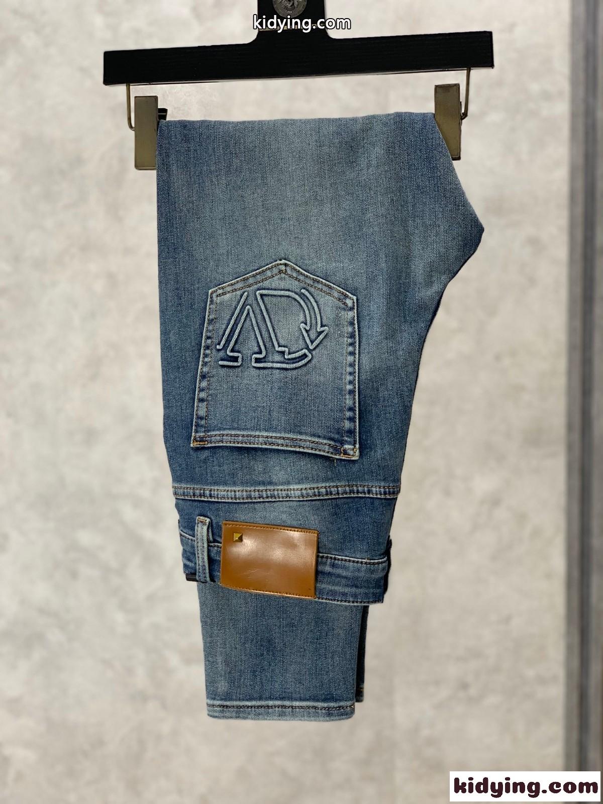 カジュアル ストレッチ メンズ デニムパンツ ヴァレンティノ ジーンズ コピー-4