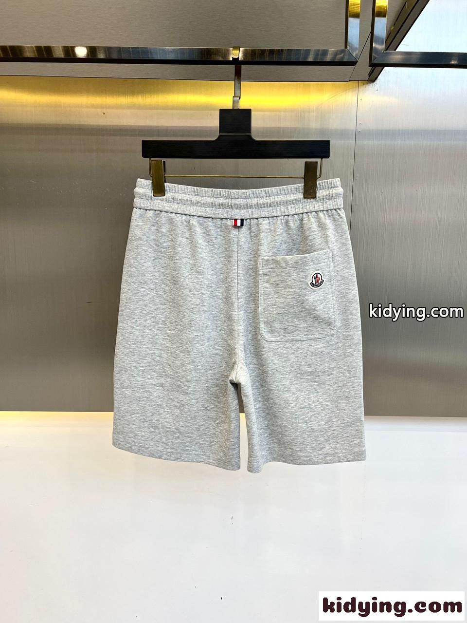 カジュアル 合わせやすい ショートパンツ モンクレール パンツ コピー グレー-1