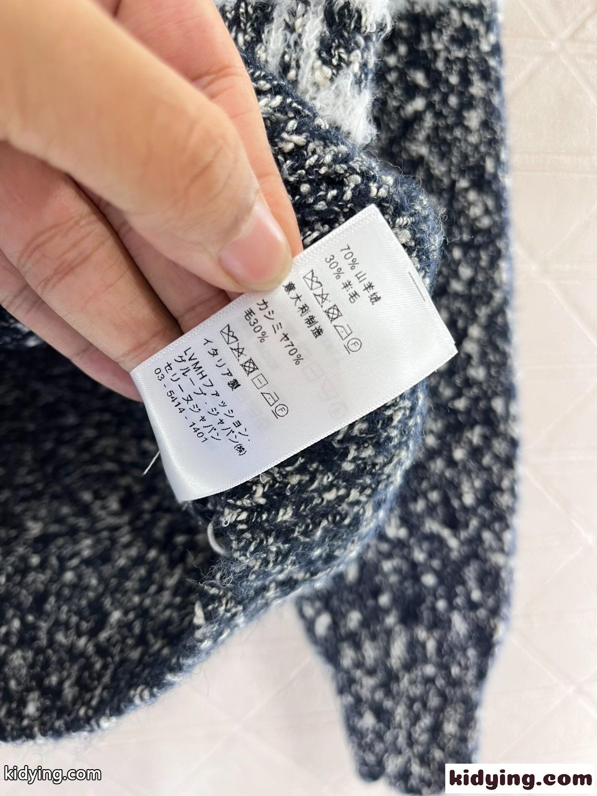 可愛い おしゃれ クルーネック プルオーバー セリーヌ セーター コピー グレー-3