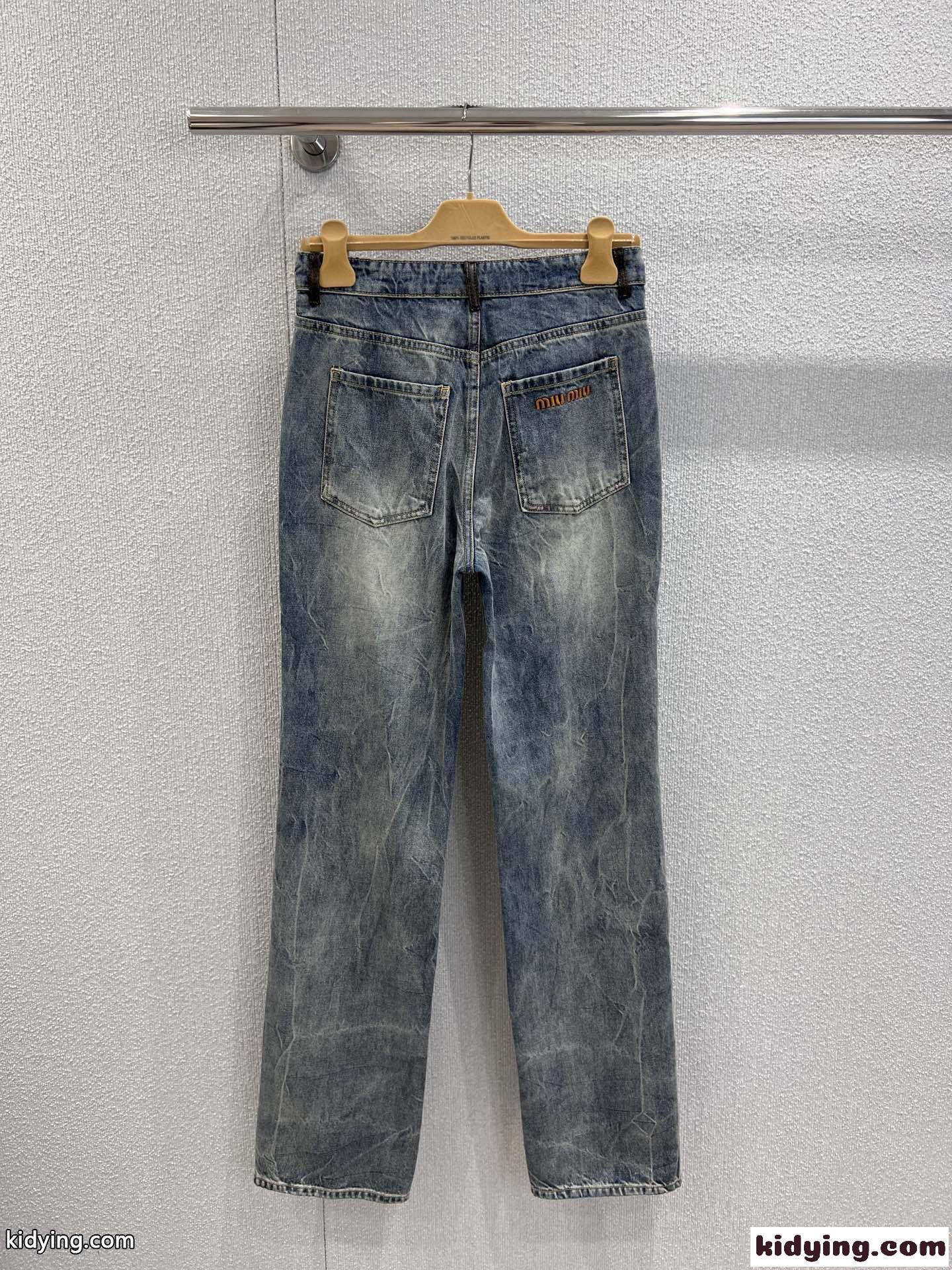 カジュアル レザーディテール付き デニムパンツ ミュウミュウ ジーンズ コピー-1