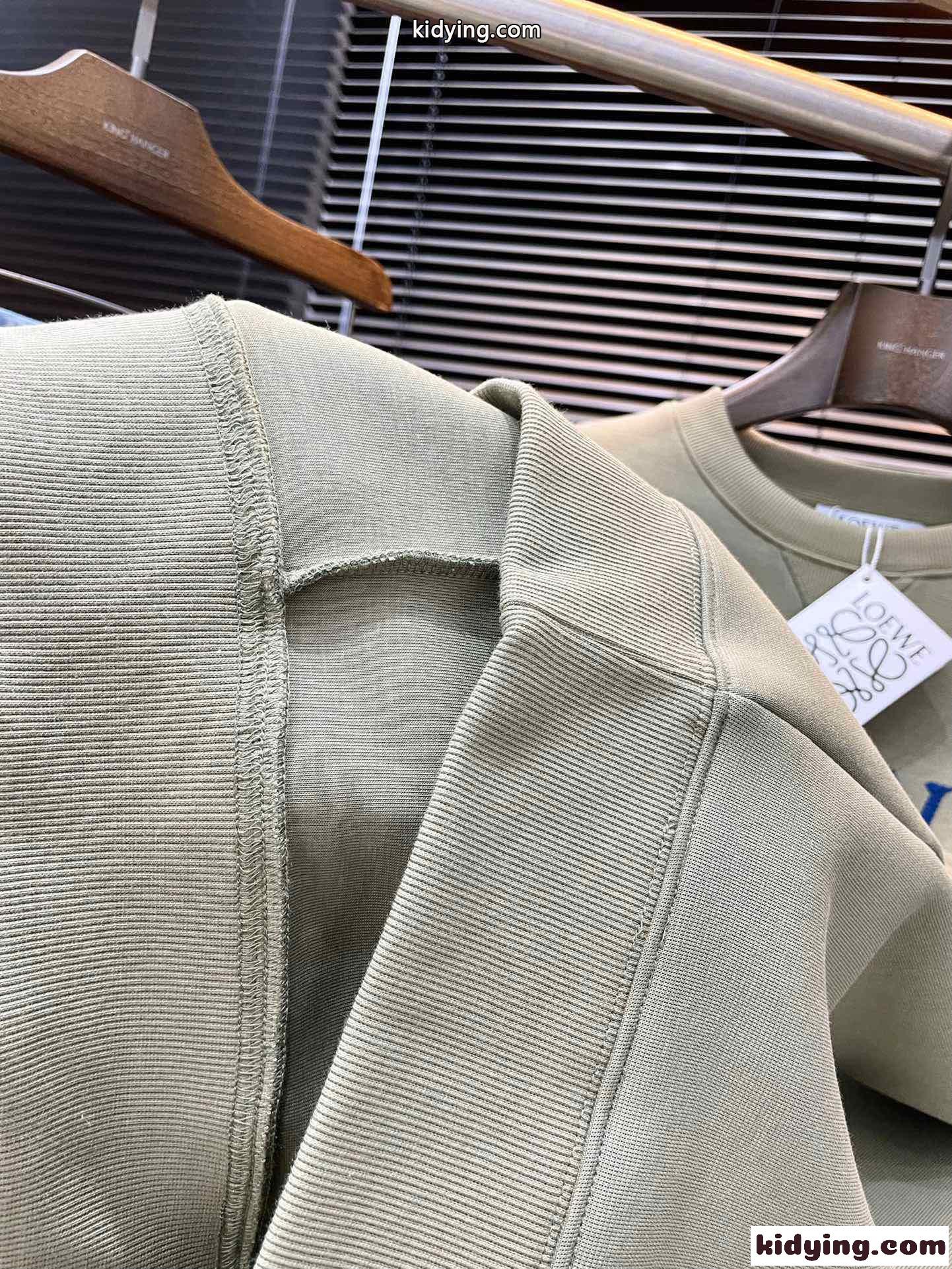 ロゴ刺繍 クルーネック スウェットシャツ ロエベ Tシャツ コピー グリーン-3