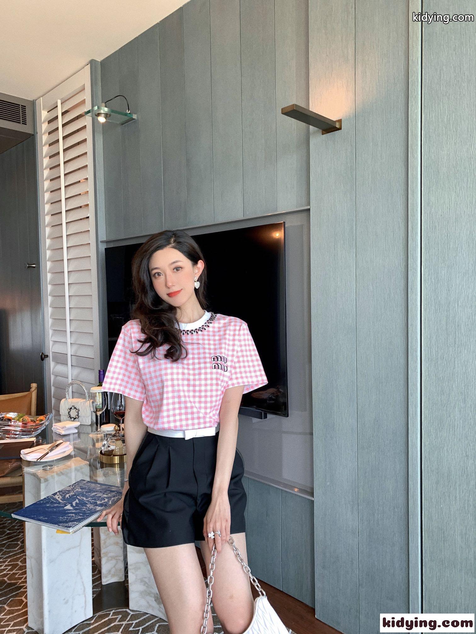 スウィート おしゃれ チェック柄 可愛い ミュウミュウ 半袖tシャツ コピー 人気 レディース 春夏 新作 トップス-1