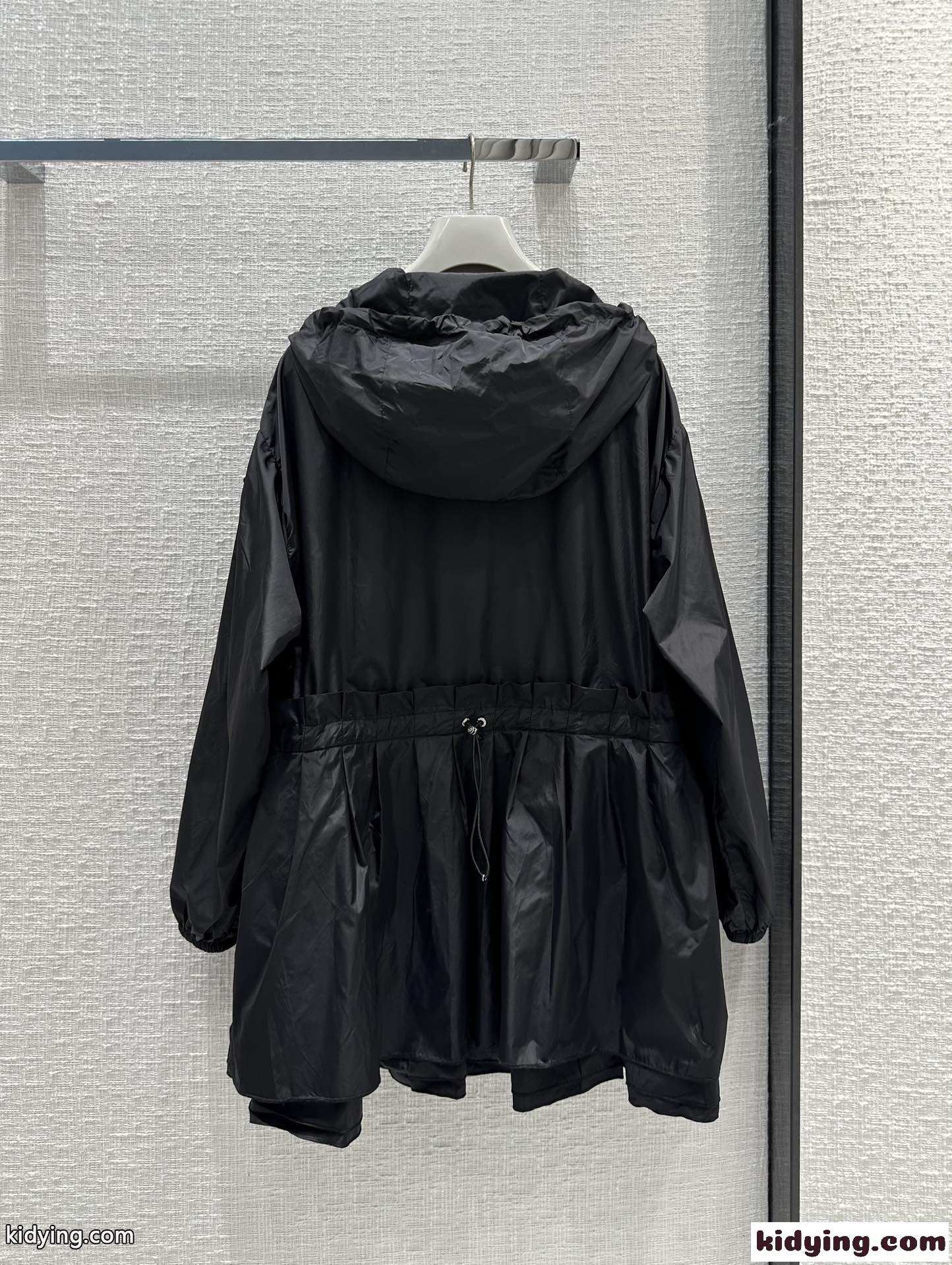 爽やか 春夏 薄手 フード付き レディース Weteジャケット モンクレール ジャケット コピー ブラック-4