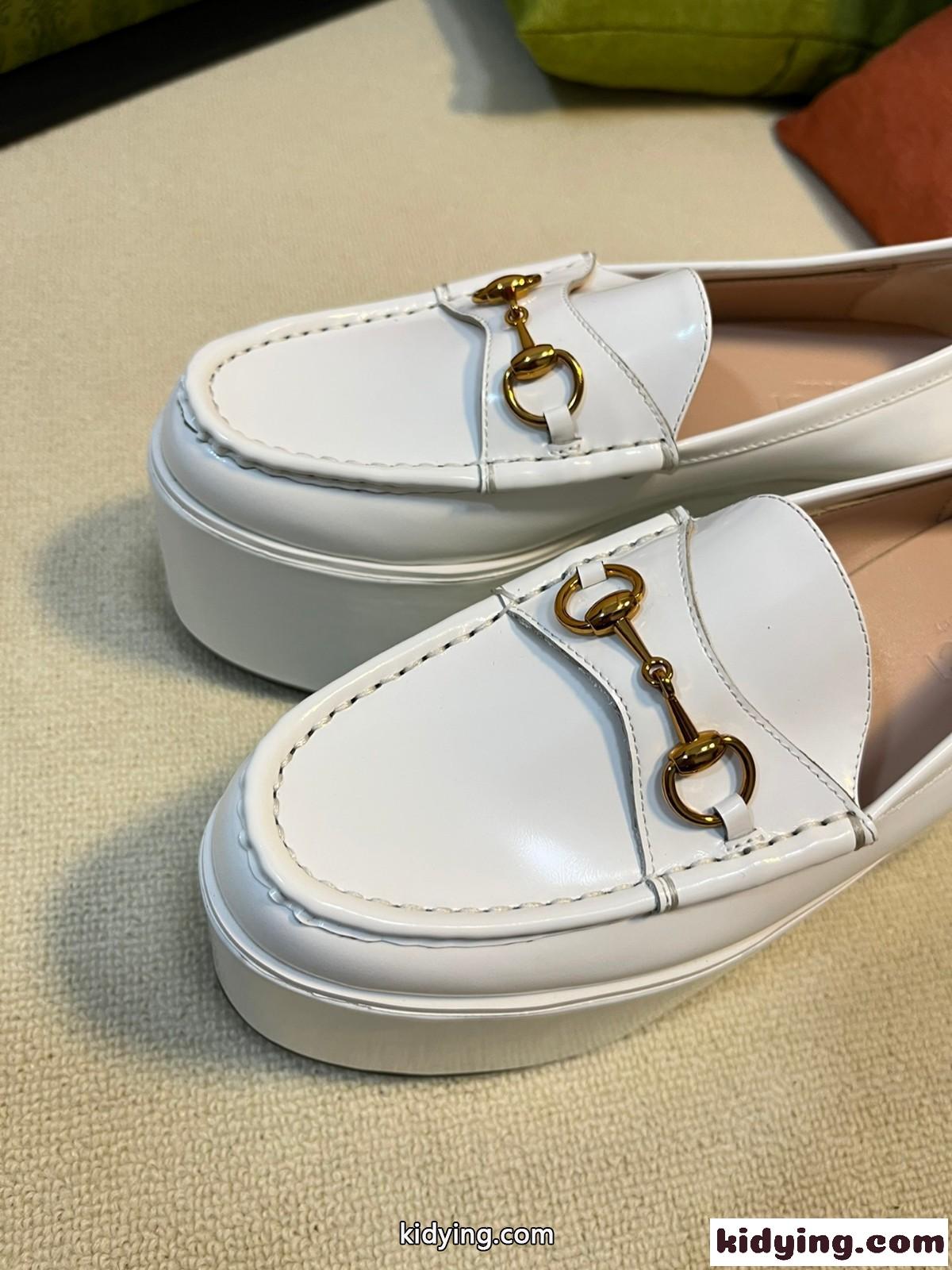 GUCCI ホースビット ウィメンズ プラットフォーム ローファー グッチ シューズ コピー ホワイト-0