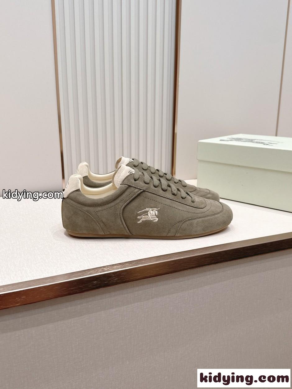 シンプル 上品 スエード ナイトランナー スニーカー バーバリー スーパーコピー カーキグリーン-1
