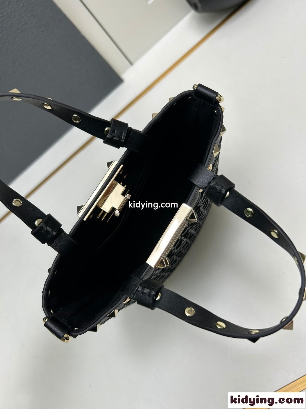 ヴァレンティノ バッグ コピー ロックスタッズ ラフィア ミニ ショルダーバッグ ブラック-3