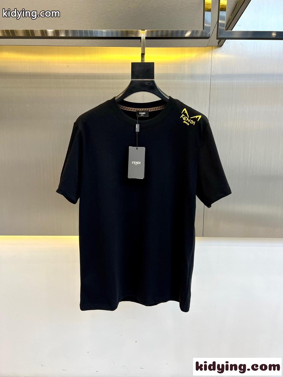 シンプル カジュアル 半袖Tシャツ フェンディ Tシャツ 偽物 クルーネック ブラック-0