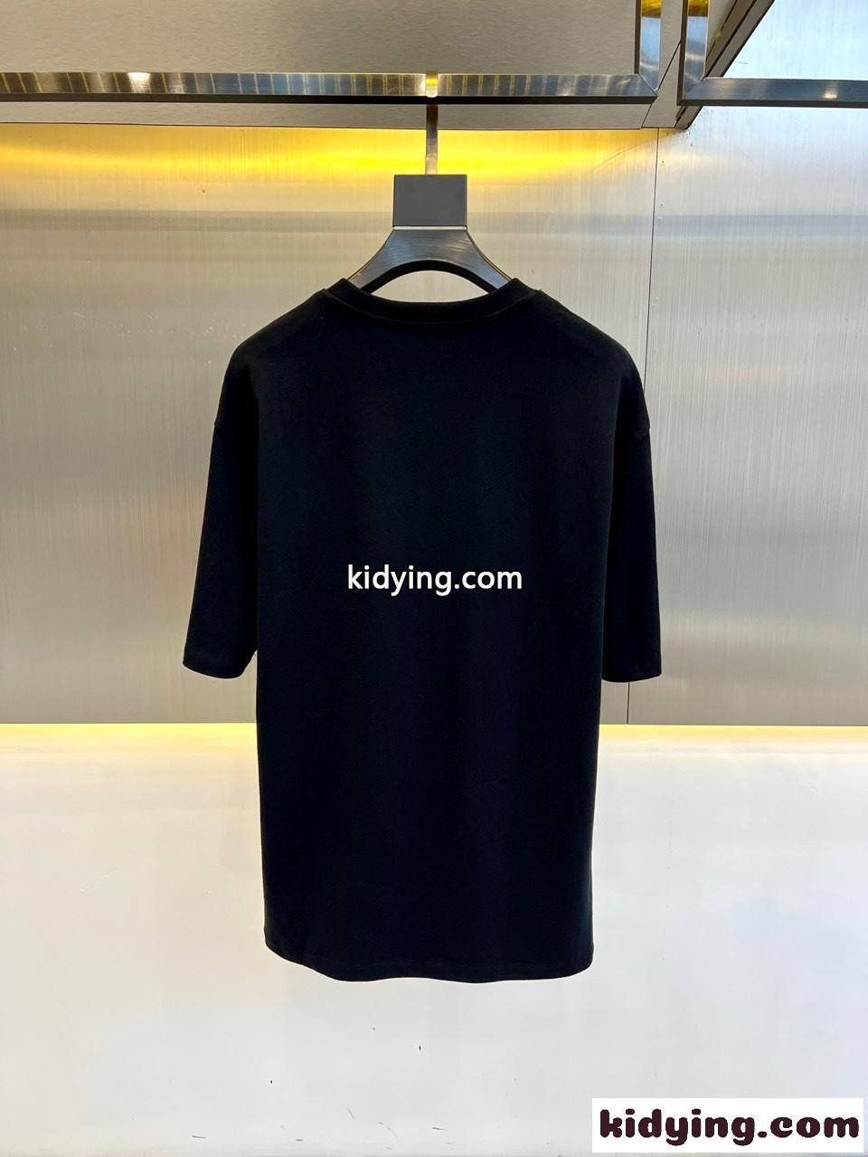 ベーシック カジュアル 快適 半袖Tシャツ プラダ Tシャツ コピー ブラック-4