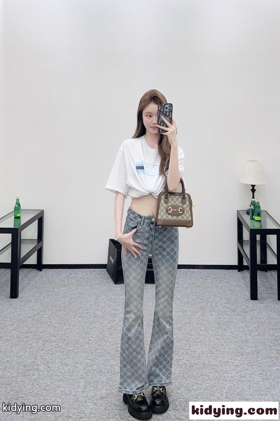 グッチ ジーンズ コピー レディース 合わせやすい GG ウォッシュド デニムパンツ-3