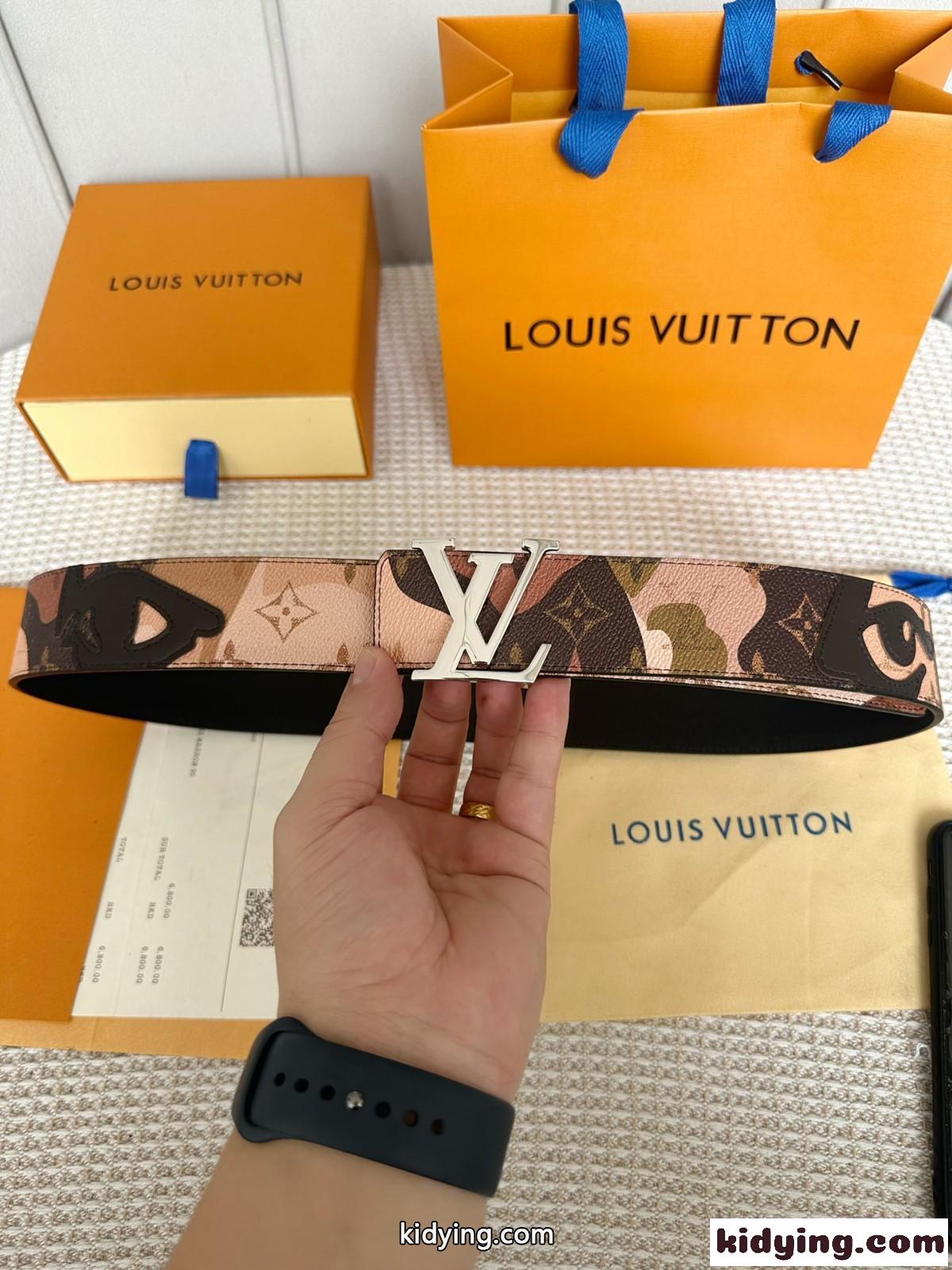 おしゃれ ルイ・ヴィトン ベルト 偽物 LV イニシャル 40MM リバーシブル-3