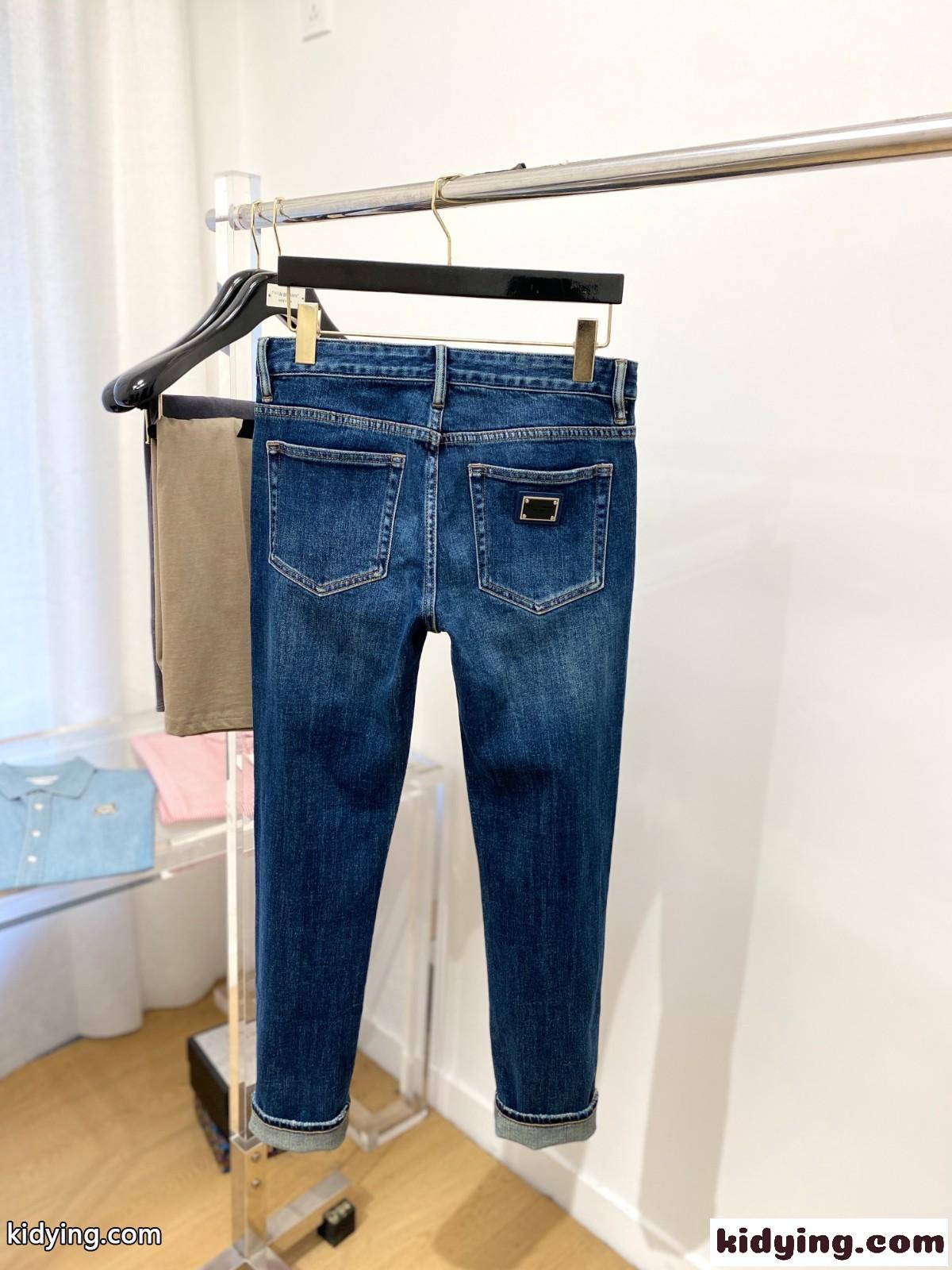 メンズ ドルチェ&ガッバーナ ジーンズ 偽物 ストレッチ 合わせやすい デニムパンツ-4