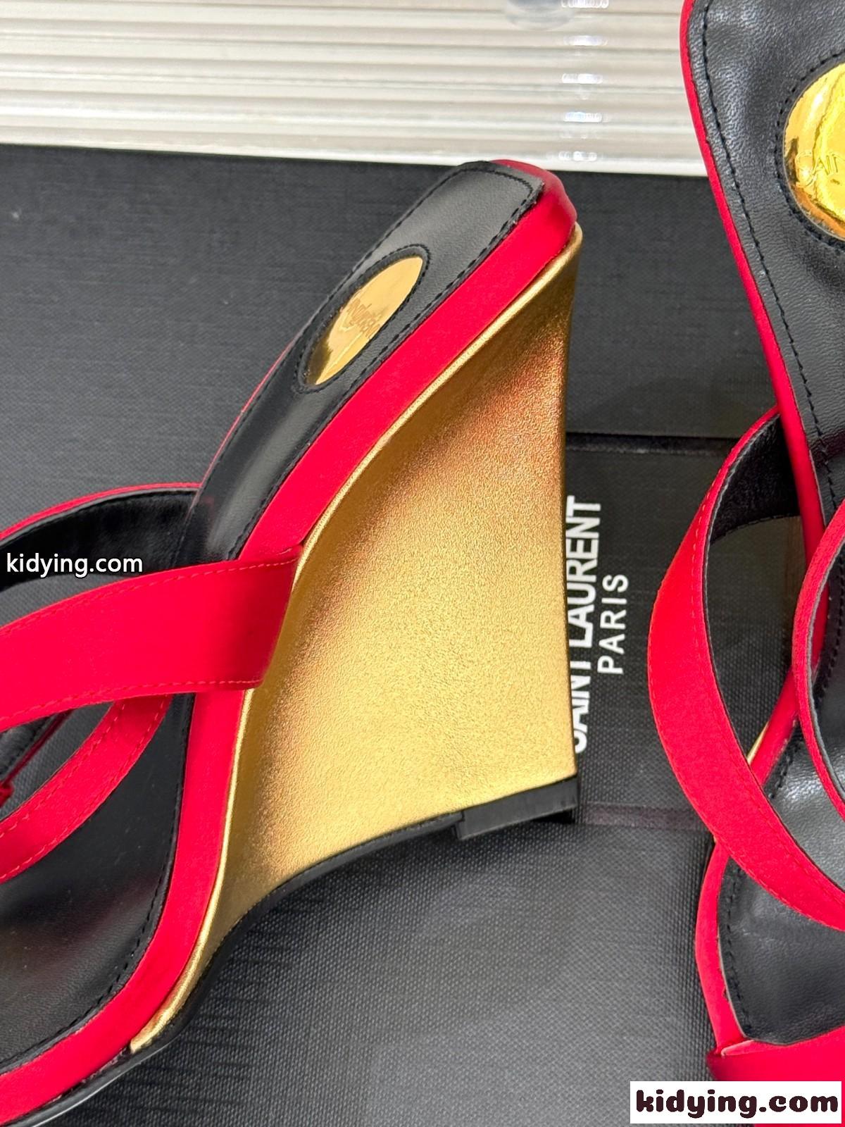 注目アイテム YSL サロメ ウェッジサンダル イヴ・サンローラン コピー レッド-1